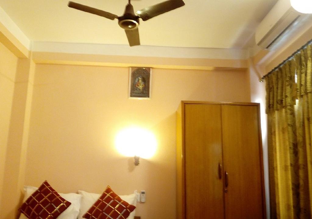 Festoon Hotel Kathmandu Bagian luar foto