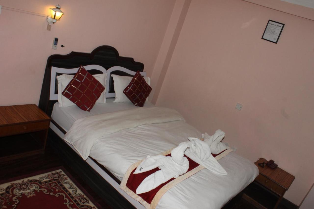 Festoon Hotel Kathmandu Bagian luar foto