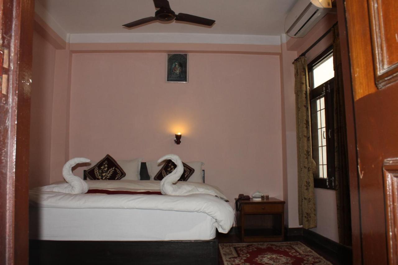 Festoon Hotel Kathmandu Bagian luar foto
